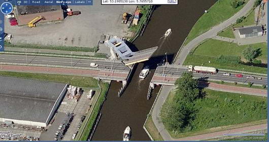 Jembatan angkat minimalis paling unik di dunia