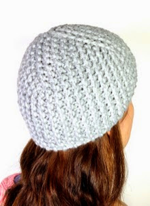 http://www.tuteate.com/2014/11/19/hazte-un-gorro-cloche-en-telar/#more-16131