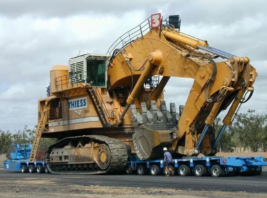 gambar truk bego Liebherr 966