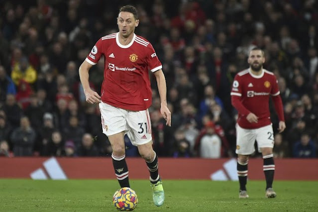 Aksi gelandang Manchester United, Nemanja Matic, pada pekan ke-20 Premier League (c) AP Photo