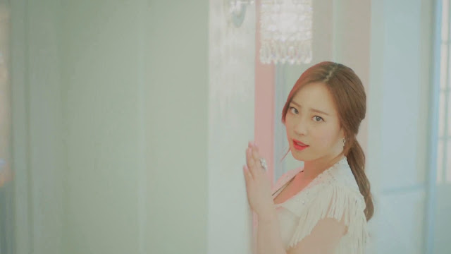 Kara's Youngji in Cupid MV