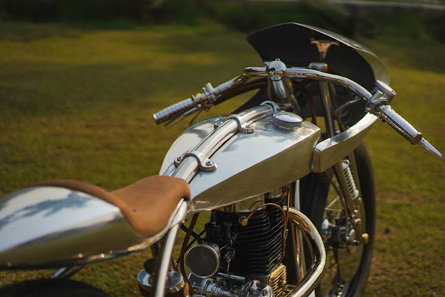 Royal Enfield By TNT Motorcycles