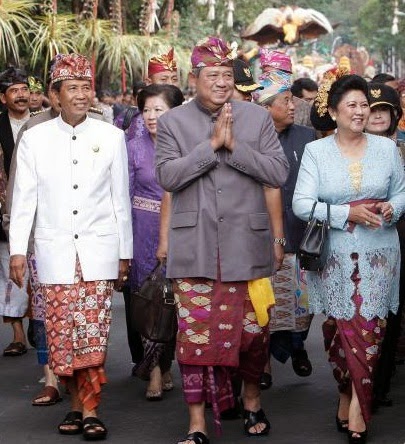 busana pengantin bali  madya budaya bali  makna pakian adat  bali 