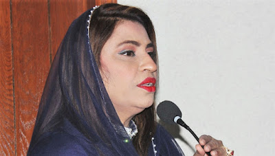 Nusrat Sehar Abbasi addressing at Awards distribution ceremony amongst women members of Karachi Press Club