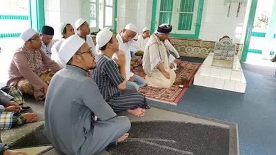 Berziarah ke Makam Habib Muhammad Bin Thohir Tegal