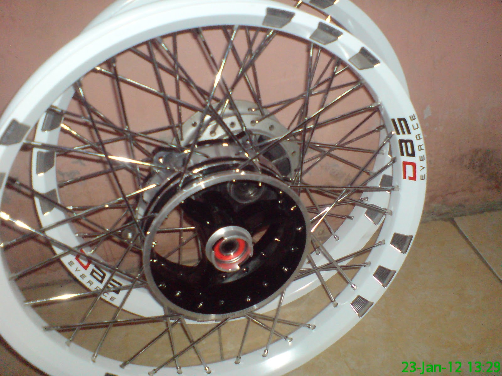  Velg  DBS  white mata kucing dengan tromol depan Ninja 