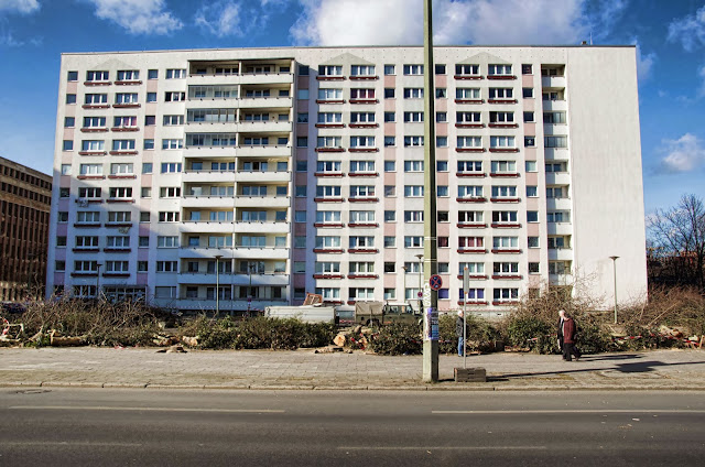 Baustelle Baumfällarbeiten, Otto-Braun-Straße / Mollstraße, 10178 Berlin, 13.02.2014