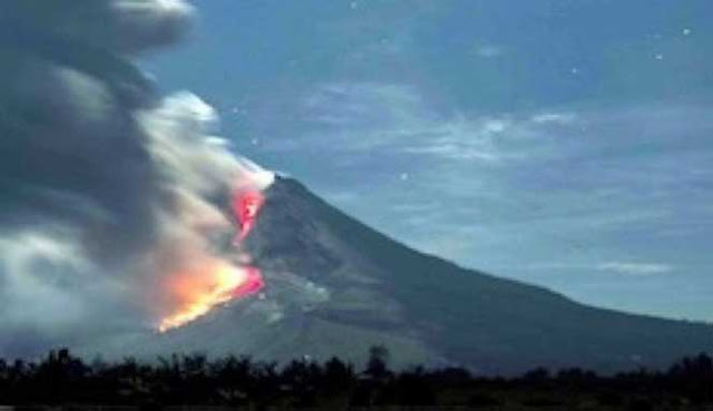 GUNUNG BERAPI PALING AKTIF DI INDONESIA