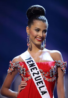 Miss Venezuela Stefanía Fernández is Miss Universe 2009