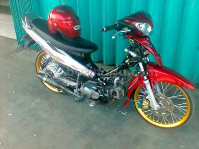 modifikasi jupiter z,  modif jupiter z,  airbrush jupiter z,  modifikasi jupiter z new,  jupiter z biru grafis transformers,  gambar yamaha modif jupiter z Pelek 17 TDR , 