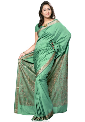 Indian women in Silk Sarees, Indian Actress Wearing Silk Sarees 