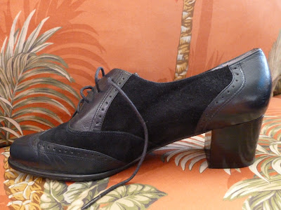 navy leather heeled oxfords shoes