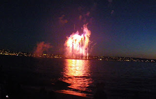 Strange face at Fireworks - Vancouver's Celebration of Light 2010 - Second Night - Spain team