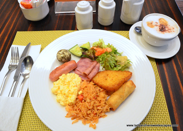 my breakfast plate at Centro Barsha