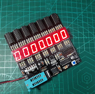 Capacitor tester without arduino / microcontroller