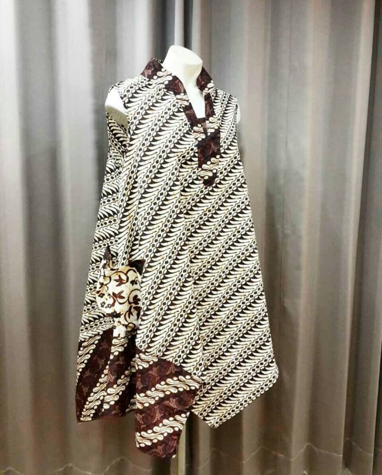 Inspirasi Model Gaun Batik Modern  3 DeRayen Fashion