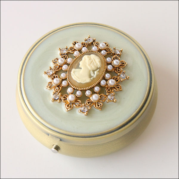 Cameo Pill Box Wedding Depot