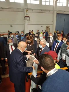 وزير الهجرة ومحافظ السويس يفتتحان الخط الثاني لمصنع لإنتاج "ألواح الألومنيوم" بمنطقة عتاقة الصناعية