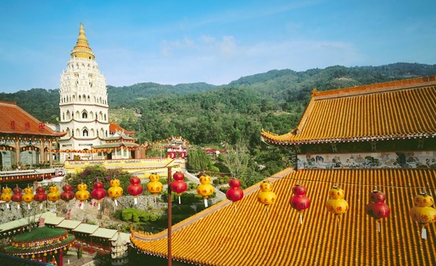 Kek Lok Si, Malaysia - 19 Lesser-Known Travel Destinations To Visit Before You Die