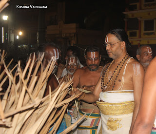 Satrumurai,,purappadu,Thiruvallikeni,Sri Parthasarathy Perumal,Thiruppanzhwar,Karthigai Deepam,Satrummarai,Chokka Paanai, Temple, 2017, Video, Divya Prabhandam,Utsavam,