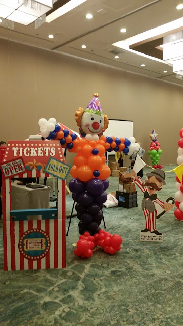  Clown character  balloon sculpture