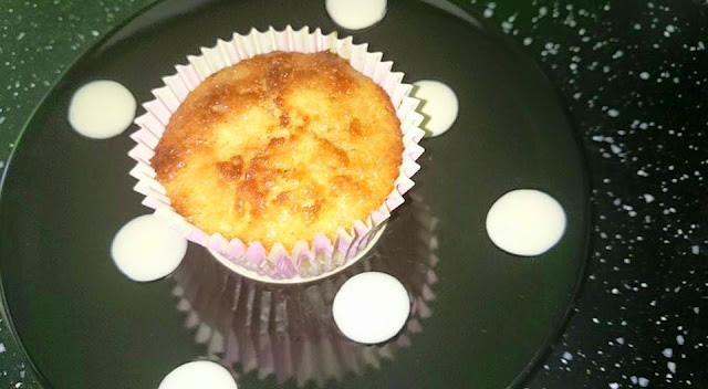 Weekend Bake - Pineapple Cupcakes