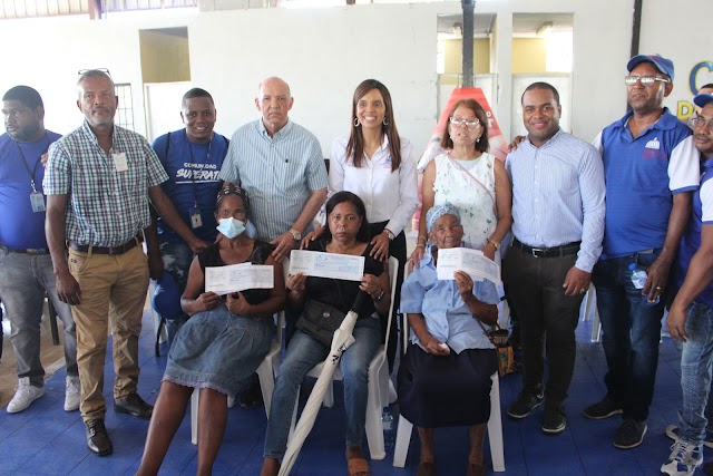  Continúa entrega del  Bono de Apoyo Familiar   en Santo Domingo Norte.