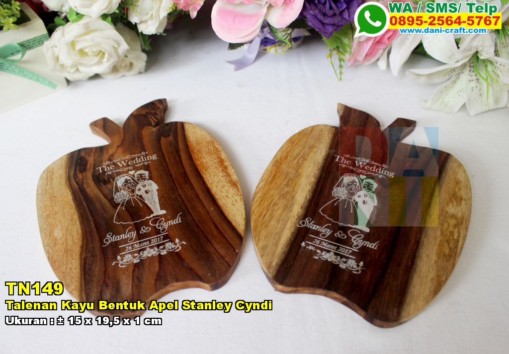 Talenan Kayu Bentuk Apel Stanley Cyndi Souvenir Pernikahan