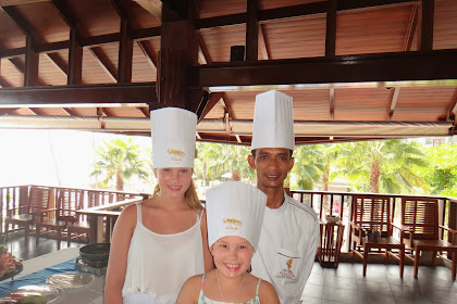 Heading To Thailand? Take A Cooking Class...