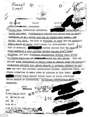 Apakah memo FBI yang baru dirilis mengkonfirmasi adanya pesawat alien yang jatuh di Roswell tahun 1947?