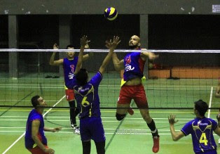 Gambar cara melakukan spike [Source image by jogja.solopos.com]