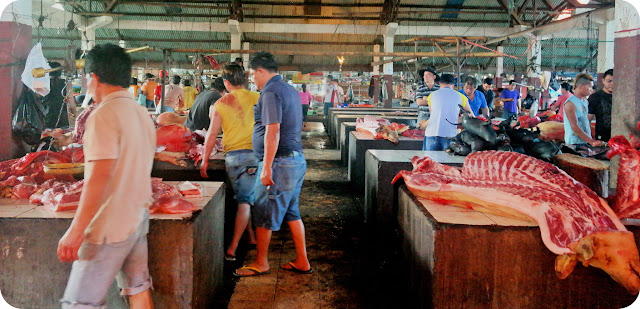  semua nya campur jadi satu dan gw hanya dapat melonggo  Sedih Kejam & Ngak Tega di Pasar TOMOHON