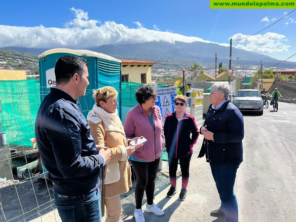 García Leal visita con los vecinos de Los Barros la obra del nuevo Centro Ciudadano