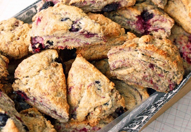 Whole Wheat & Olive Oil Berry Biscuits