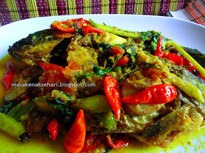 Cara Membuat Ikan Mas Resep Bumbu Kuning