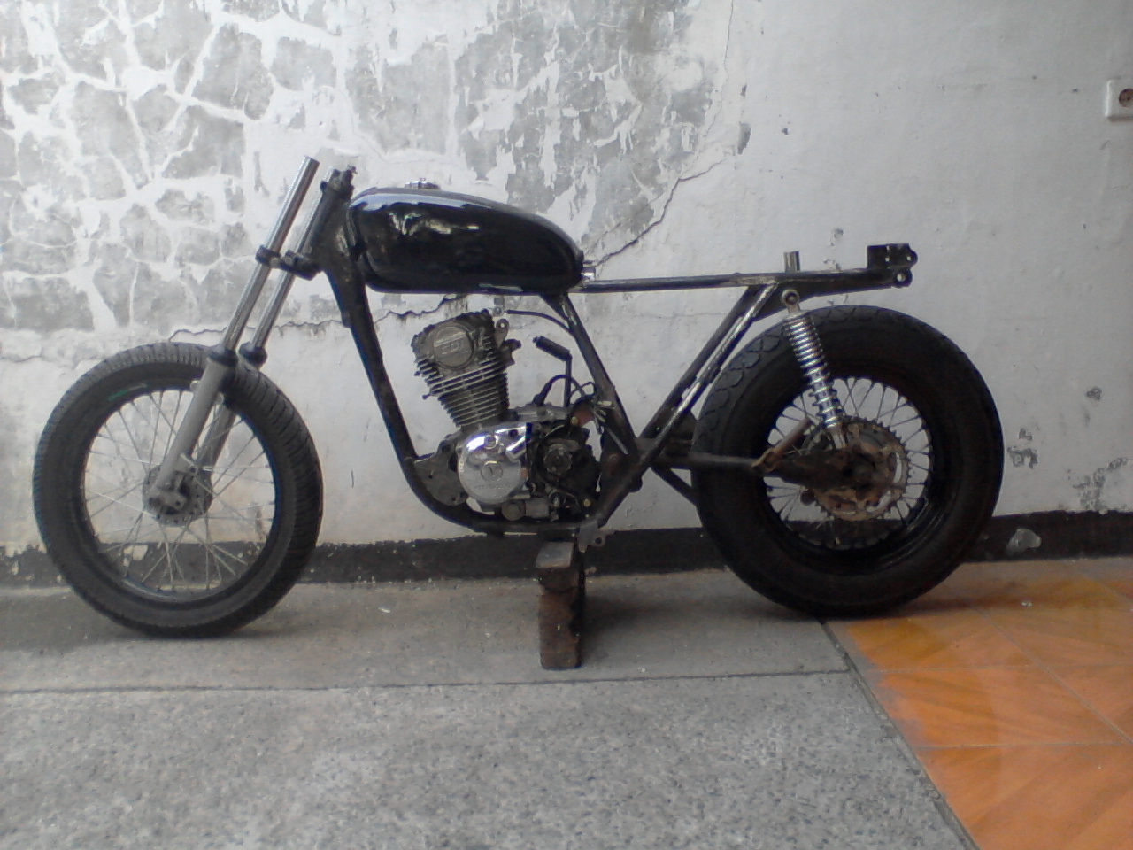 Modifikasi Motor Custom