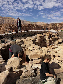 Escavações em andamento no vale de Tamina, Israel (E. Ben-Yosef & Central Timna Valley Project)