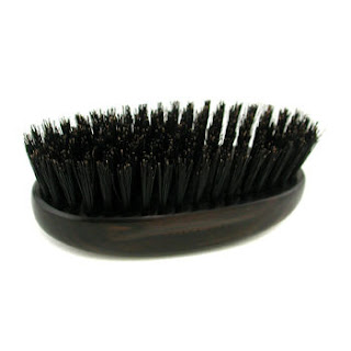 http://bg.strawberrynet.com/haircare/acca-kappa/military-style-hair-brush---black/113834/#DETAIL