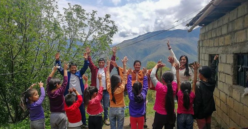 LESLY PARAGUAY DE LA CRUZ: La talento que difunde el quechua a través de charlas de orientación vocacional