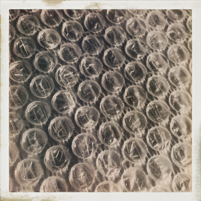 Noppenplastic. Hipstamatic: Benedict + Uchitel 20. Foto: Robert van der Kroft