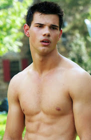 Taylor Lautner - Pria Seksi Tanpa Baju