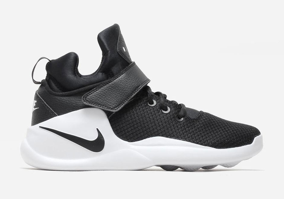 Nike Kwazi Black White