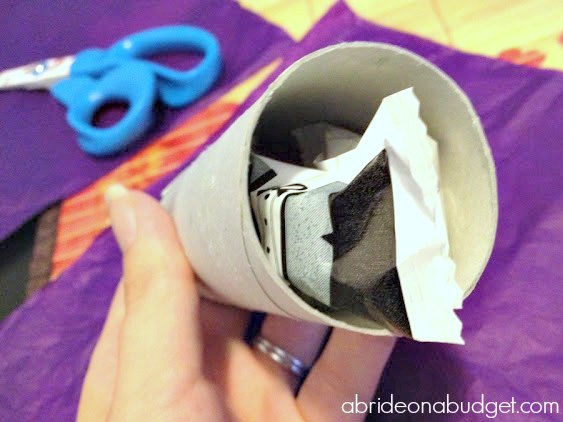 Save your toilet paper rolls to make these Wedding Popper Favors. Get the tutorial at www.abrideonabudget.com.