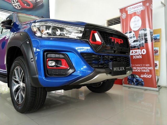 New HILUX Conquest w/ TRD Accessories.