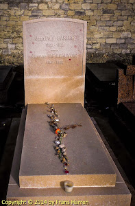 Grave of Jean-Paul Sartre and Simone de Beauvoir