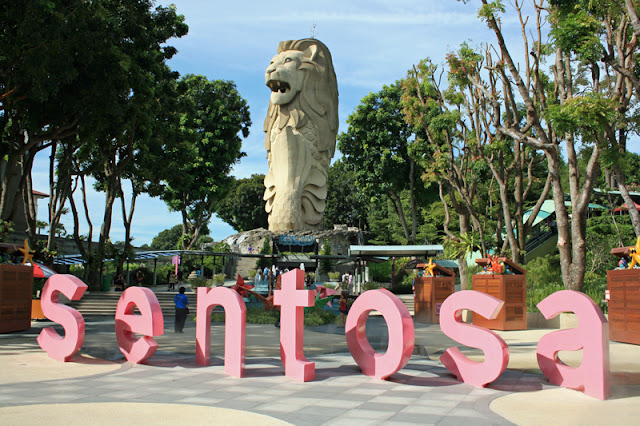 du-lich-singapore-The-Merlion-Sentosa
