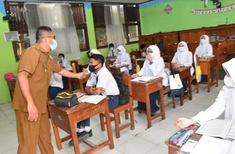 Sidak Prokes Covid-19 di Sekolah, Hendri Septa: Alhamdulillah, Kita Laksanakan Pengawasan Ketat