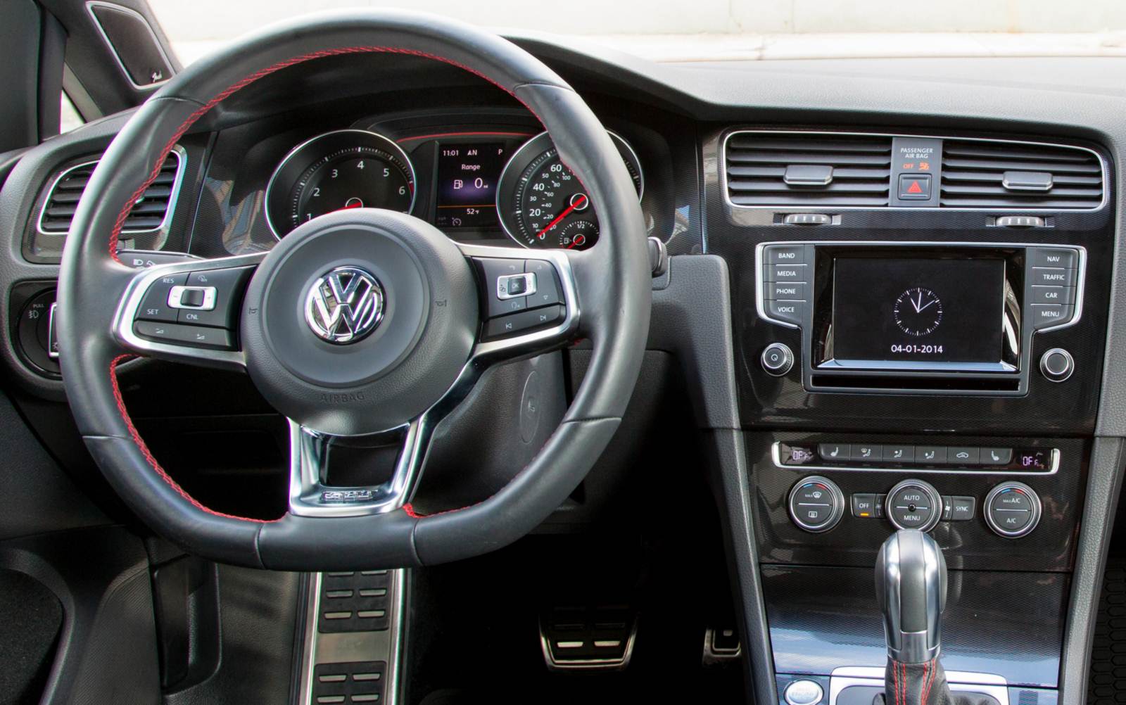 VW Golf GTI 2015 interior