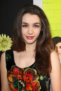 Hannah Marks photo