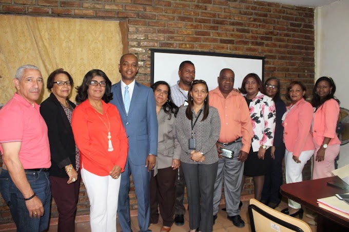 Ministerio de Educación capacita equipo Regional de Gestión de Riesgo en San Cristóbal